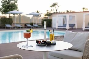 Grand Hotel
