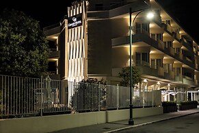 Grand Hotel