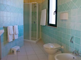 Ariadimari Hotel