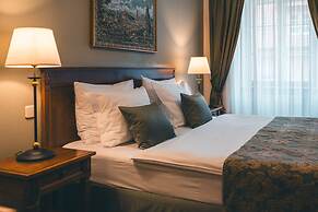 Appia Hotel Residences