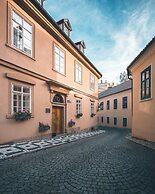 Appia Hotel Residences