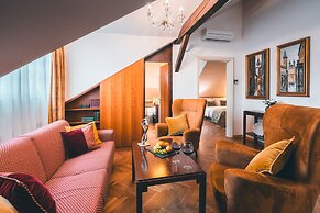 Appia Hotel Residences