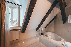 Appia Hotel Residences