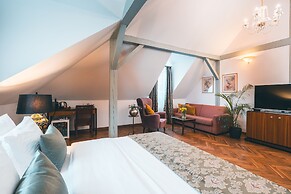 Appia Hotel Residences