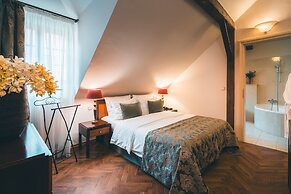 Appia Hotel Residences