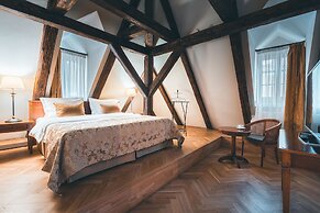 Appia Hotel Residences