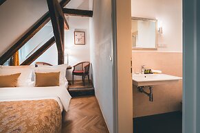 Appia Hotel Residences