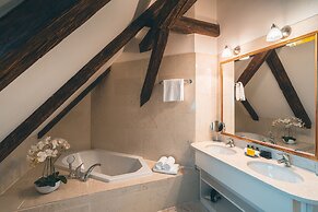 Appia Hotel Residences