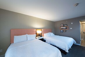 Hampton Inn & Suites Jamestown