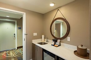 Hampton Inn & Suites Jamestown