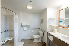 Hampton Inn & Suites Jamestown