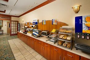 Holiday Inn Express & Suites Lenoir Cty by IHG