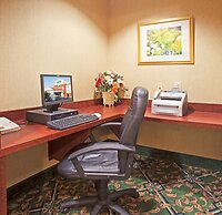 Holiday Inn Express & Suites Lenoir Cty by IHG