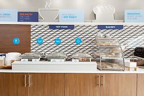 Holiday Inn Express & Suites Lenoir Cty by IHG