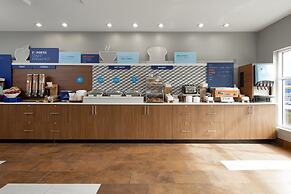 Holiday Inn Express & Suites Lenoir Cty by IHG