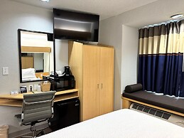 Microtel Inn & Suites by Wyndham Albertville