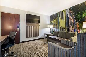 Clarion Pointe Charleston - West Ashley