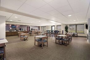 Clarion Pointe Charleston - West Ashley