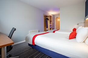 Holiday Inn Express Dunfermline by IHG