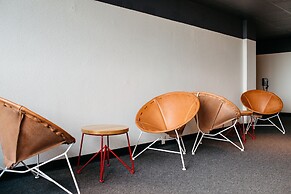 Trumbull and Porter Hotel