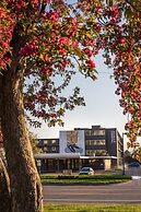 Trumbull and Porter Hotel