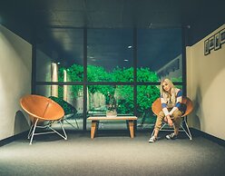 Trumbull and Porter Hotel