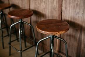 Trumbull and Porter Hotel