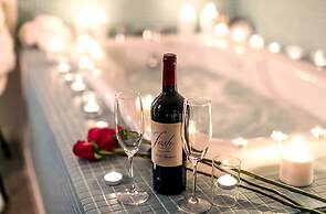 Trumbull and Porter Hotel