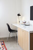 Trumbull and Porter Hotel