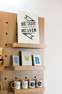 Trumbull and Porter Hotel