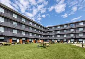 Trumbull and Porter Hotel