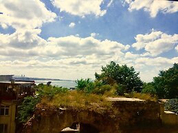 Cosmopolitan Park Hotel