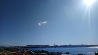 Cosmopolitan Park Hotel