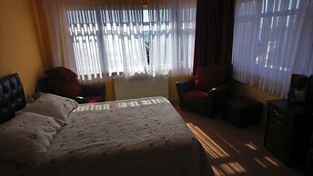 Cosmopolitan Park Hotel