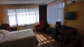 Cosmopolitan Park Hotel