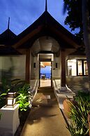 Rawi Warin Resort and Spa