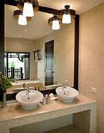 Rawi Warin Resort and Spa