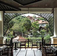 Rawi Warin Resort and Spa