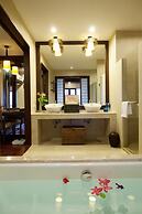 Rawi Warin Resort and Spa