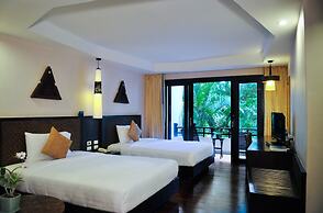 Rawi Warin Resort and Spa