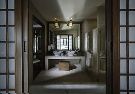 Rawi Warin Resort and Spa