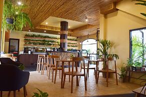 Rawi Warin Resort and Spa