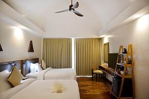 Rawi Warin Resort and Spa