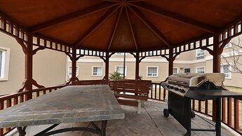 Staybridge Suites Calgary Airport by IHG