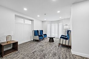 Staybridge Suites Calgary Airport by IHG