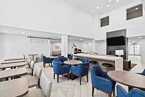 Staybridge Suites Calgary Airport by IHG