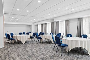 Staybridge Suites Calgary Airport by IHG