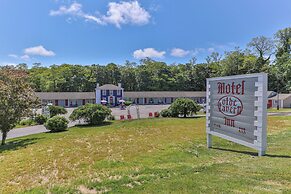 Olde Tavern Motel And Inn