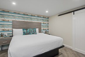 Olde Tavern Motel And Inn