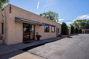 King's Rest Court Inn